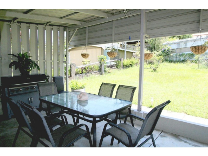 27 Tathra Street, Stafford QLD 4053