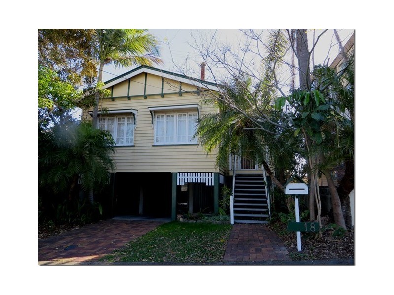 18 Rosemount Terrace, Windsor QLD 4030