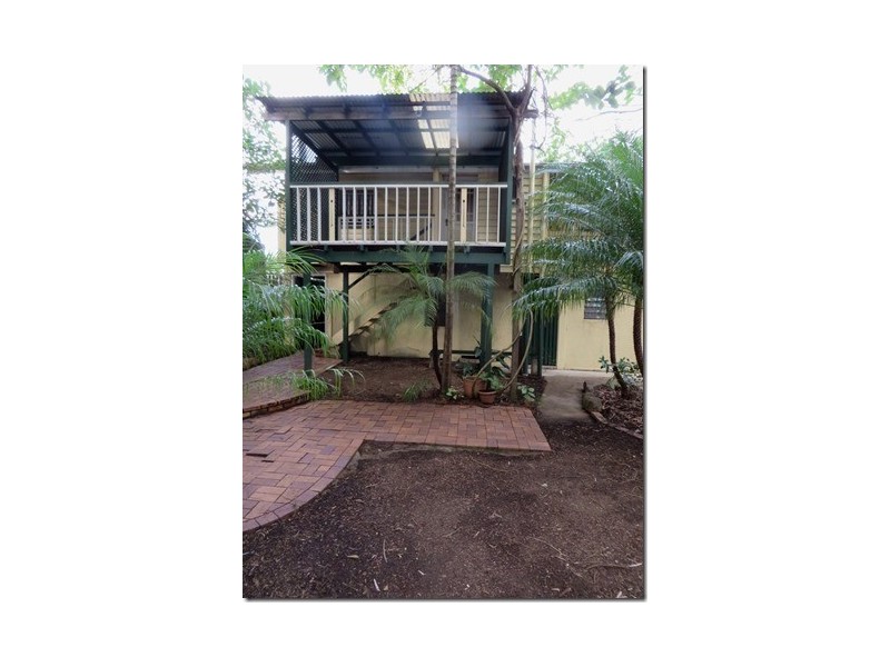 18 Rosemount Terrace, Windsor QLD 4030