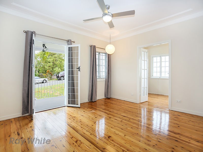 18 Rhodes Street, Stafford QLD 4053