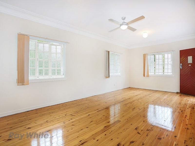 18 Rhodes Street, Stafford QLD 4053