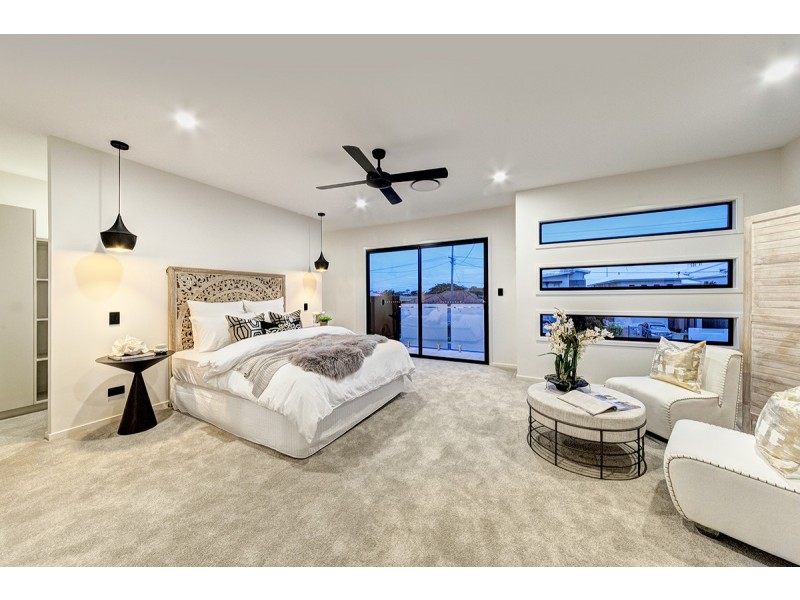 68 Raceview Avenue, Hendra QLD 4011