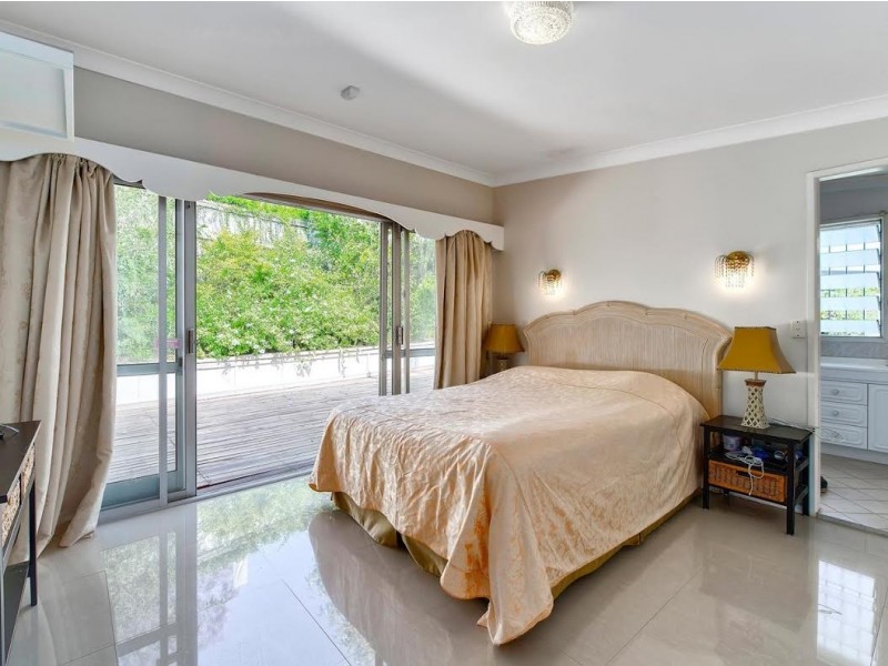 65 Lansdowne Street, Newmarket QLD 4051