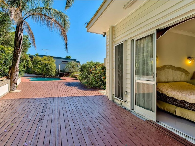 65 Lansdowne Street, Newmarket QLD 4051