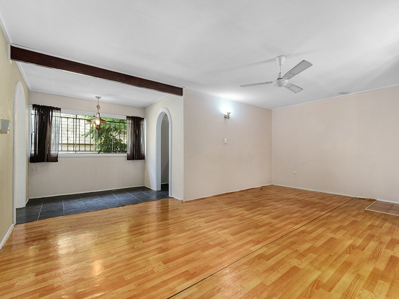 25 Gertrude Street, Strathpine QLD 4500