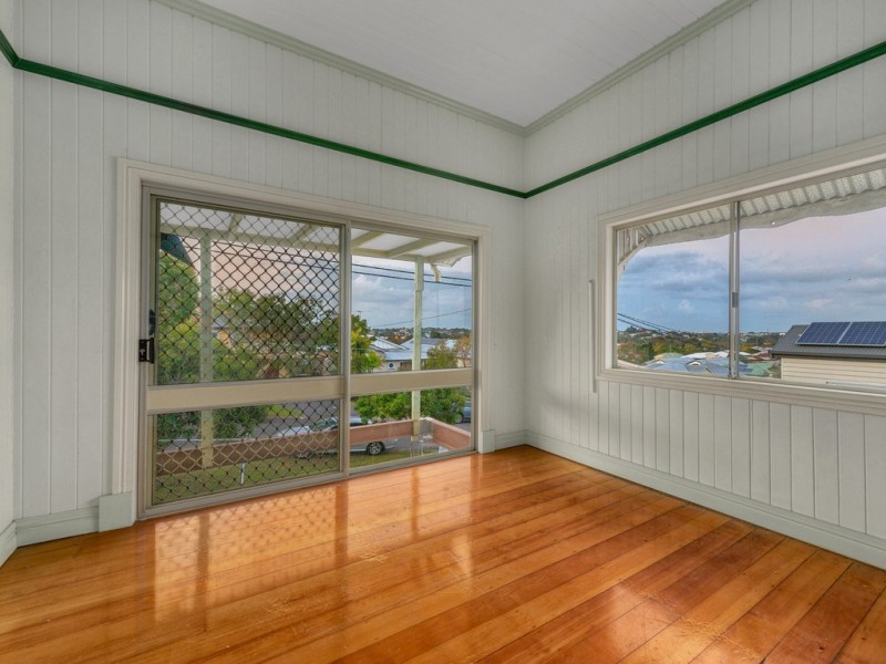 28 Newton Street, Grange QLD 4051