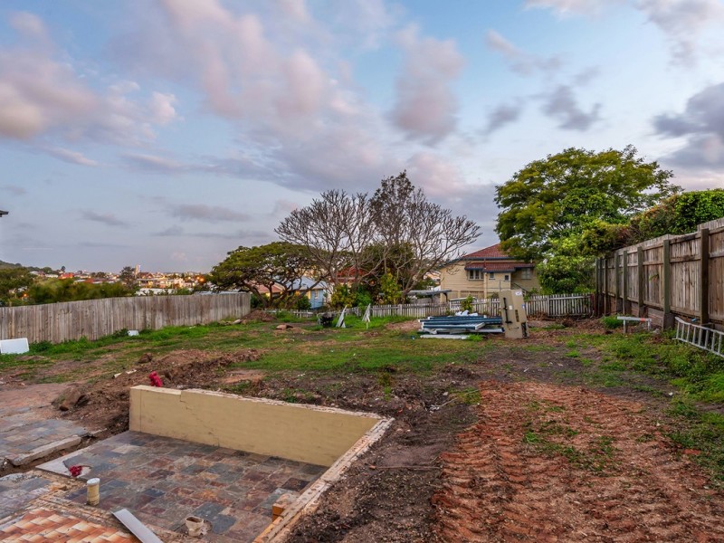 28 Newton Street, Grange QLD 4051