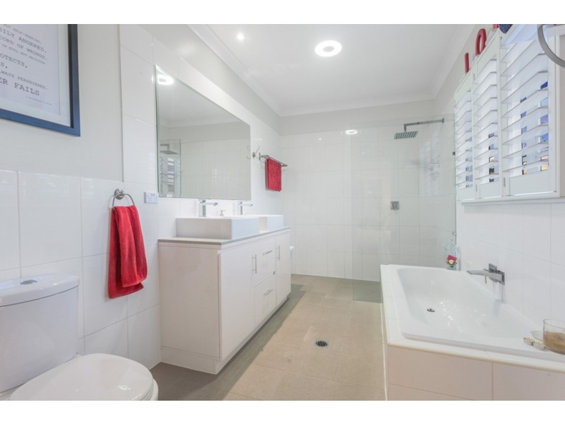 54 Agincourt Street, Grange QLD 4051