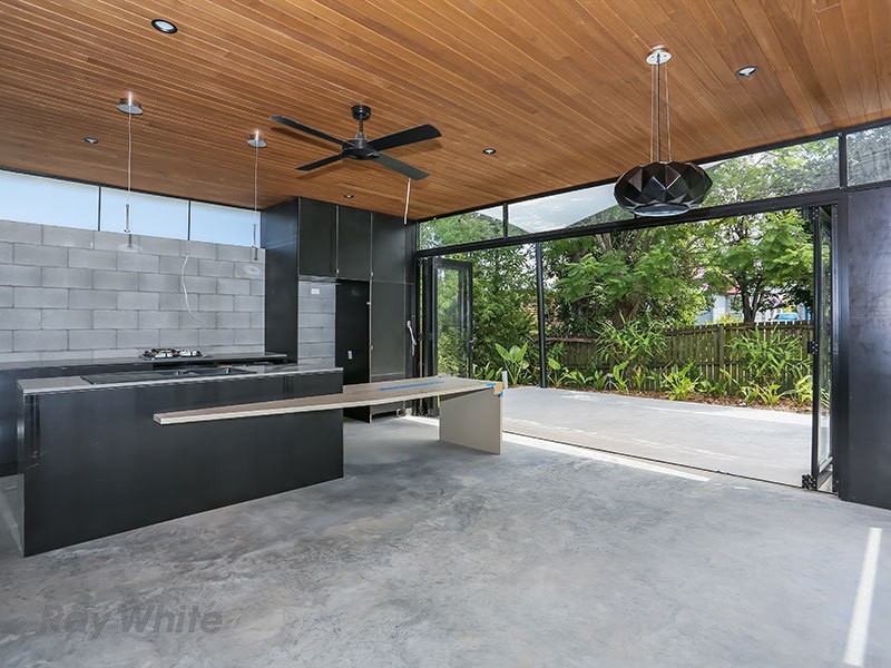 16a Heaslop Street, Woolloongabba QLD 4102