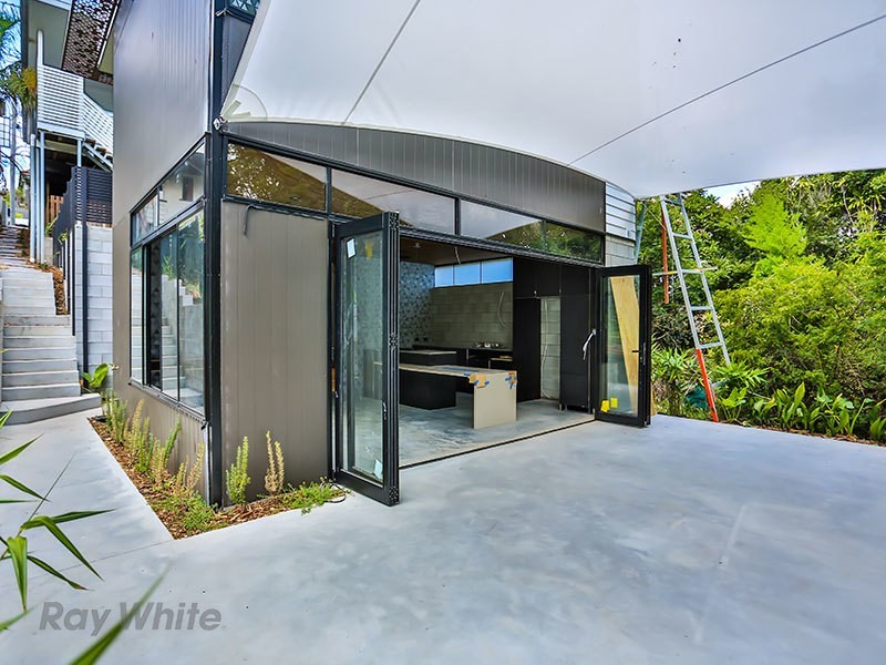 16a Heaslop Street, Woolloongabba QLD 4102