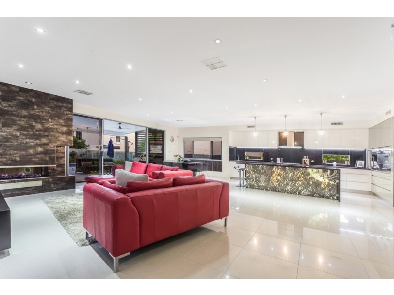 77 Jardine Street, Stafford QLD 4053