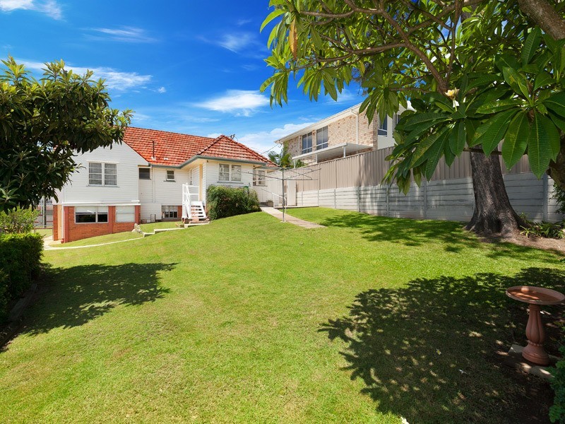 110 Hamilton Road, Wavell Heights QLD 4012