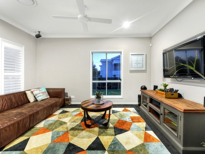 92 Eighth Avenue, Grange QLD 4051