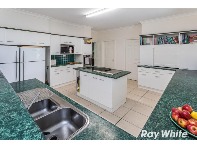 49 Weston Drive, Bunya QLD 4055
