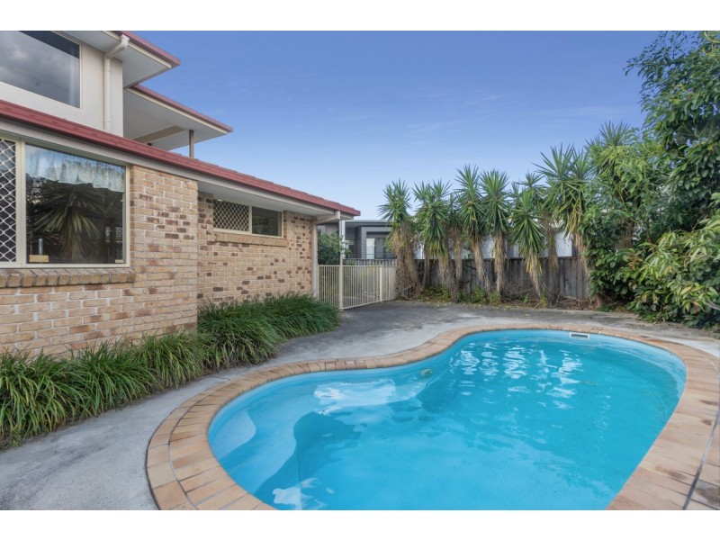 37 Agincourt Street, Grange QLD 4051