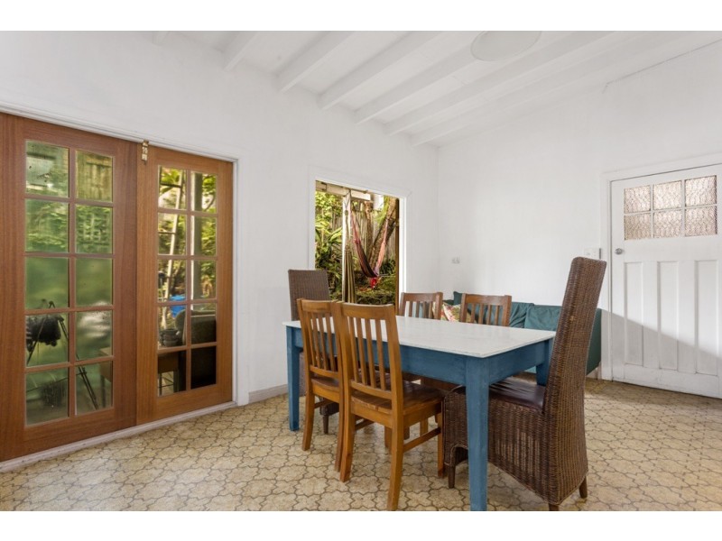 7 West Street, Highgate Hill QLD 4101