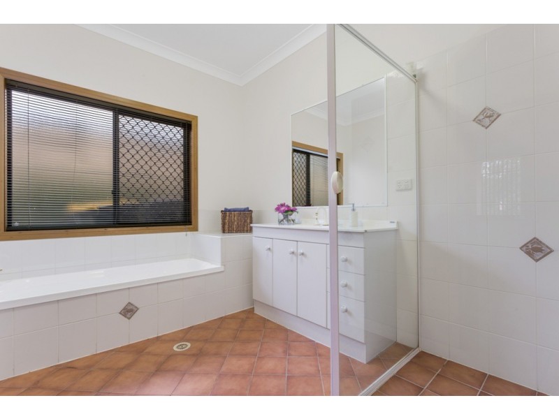 20 Habitat Place, Bridgeman Downs QLD 4035