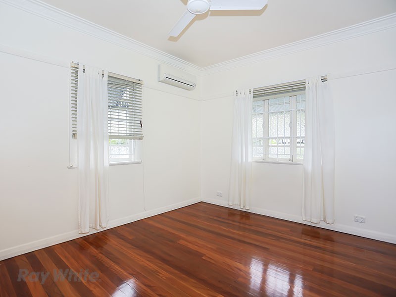 74 Pateena Street, Stafford QLD 4053