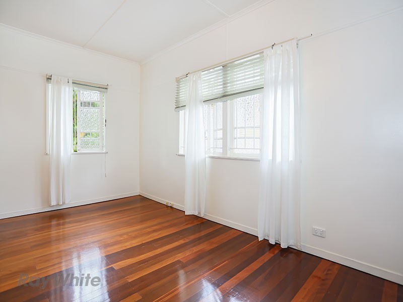 74 Pateena Street, Stafford QLD 4053