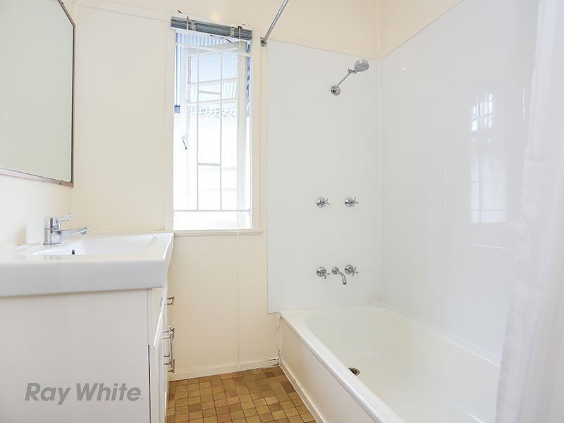 74 Pateena Street, Stafford QLD 4053