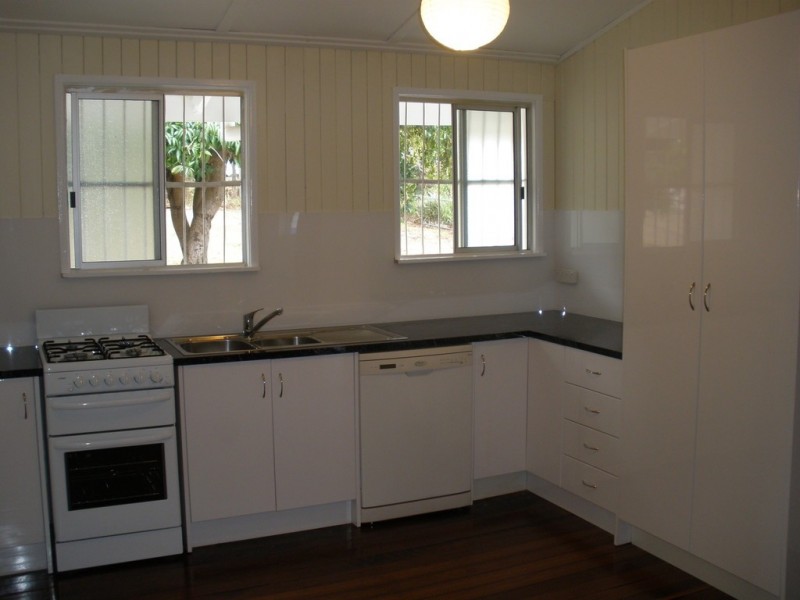 37 Leiper Street, Stafford QLD 4053