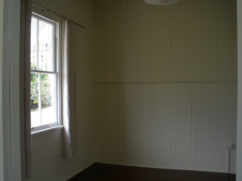 37 Leiper Street, Stafford QLD 4053