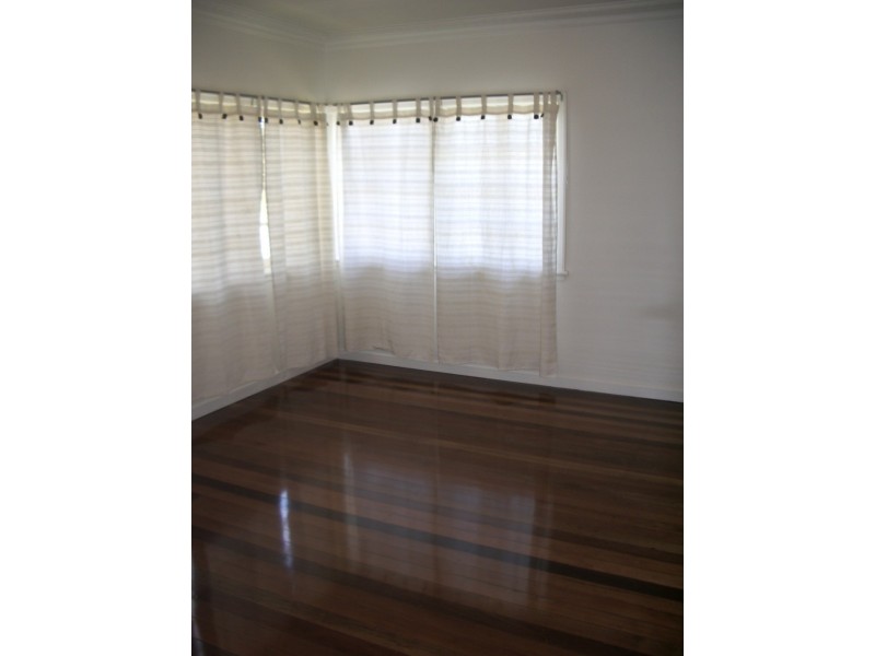 33 Wayland Street, Stafford QLD 4053