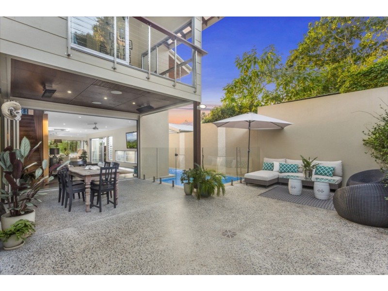 31 Crown Street, Bardon QLD 4065