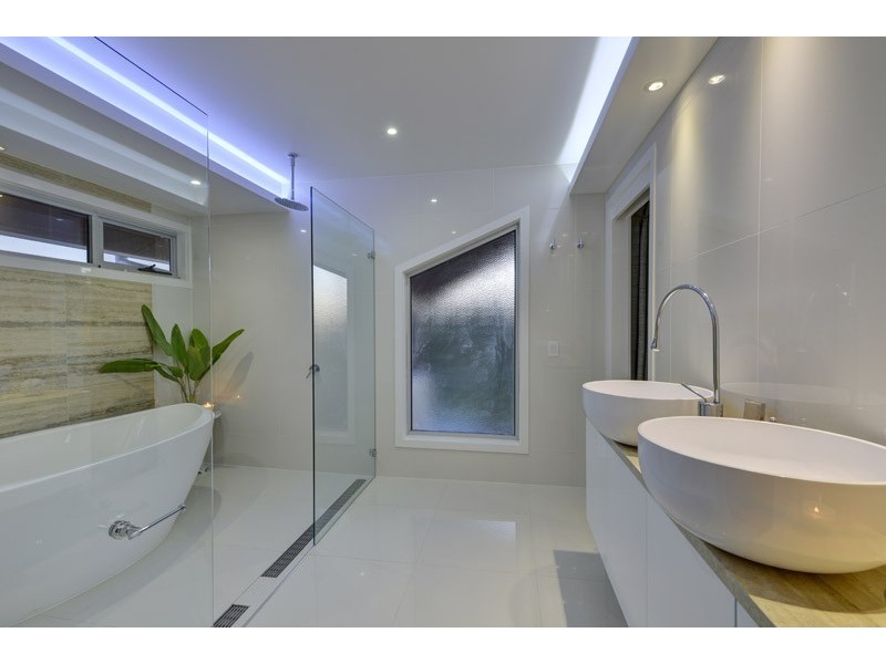 31 Crown Street, Bardon QLD 4065