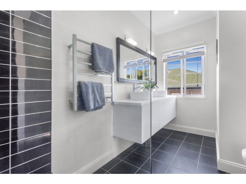 21 Maple Street, Wavell Heights QLD 4012