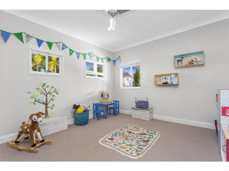 21 Maple Street, Wavell Heights QLD 4012