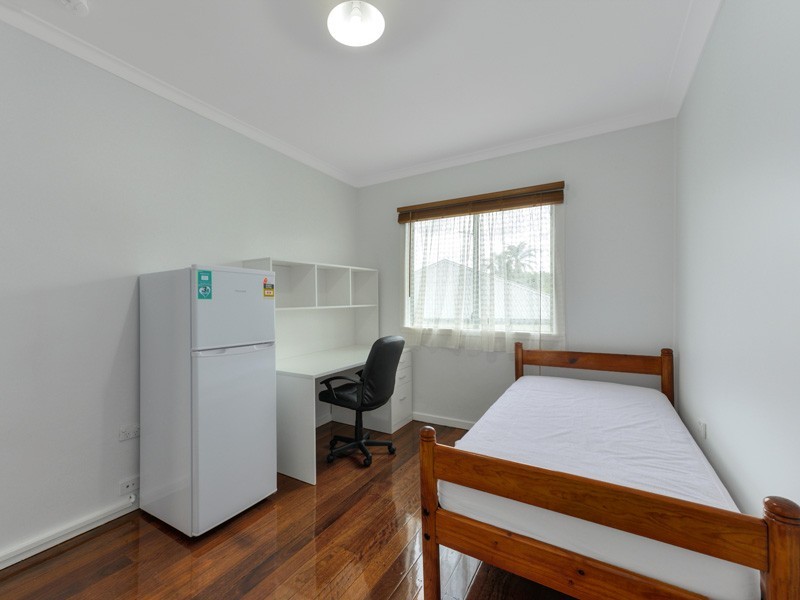 Room 1 1/11 Moy Street, Kelvin Grove QLD 4059
