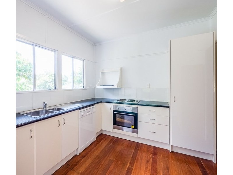 3 Glen Kedron Lane, Kedron QLD 4031