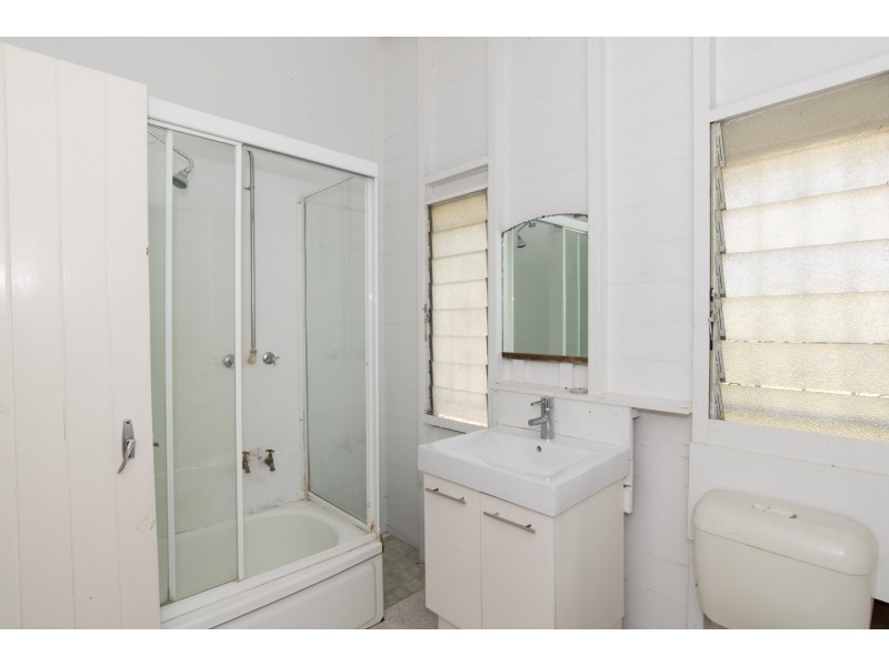 13 Cox Road, Windsor QLD 4030