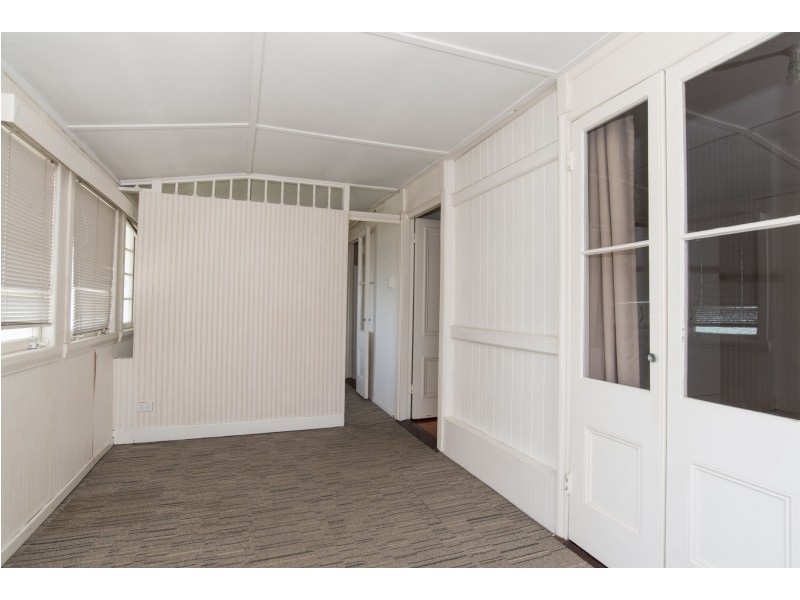 13 Cox Road, Windsor QLD 4030