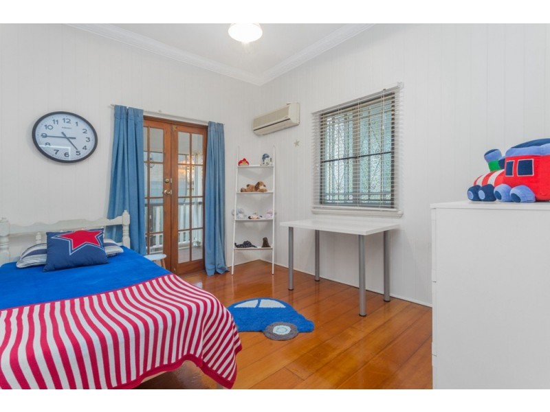 116 Montpelier Street, Newmarket QLD 4051