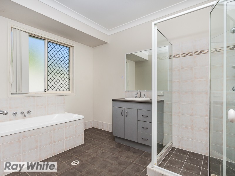 1 Weyba Court, Narangba QLD 4504