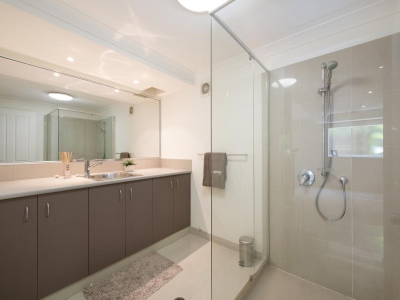 6 Lovedale Street, Wilston QLD 4051