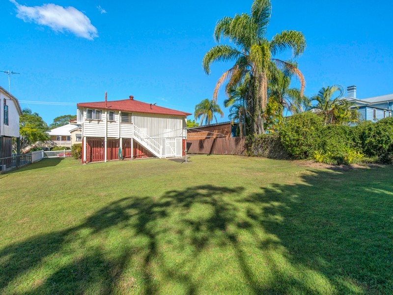 10 Badger Street, Newmarket QLD 4051