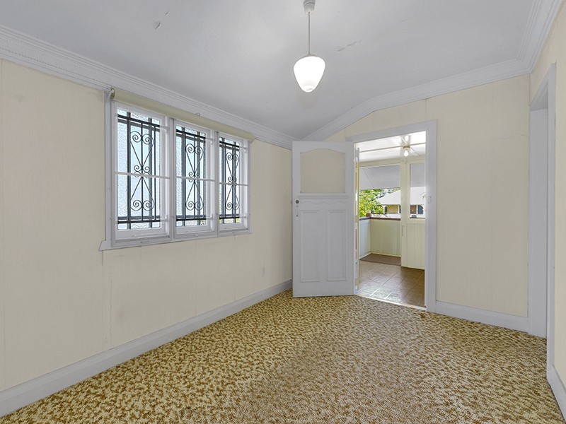 10 Badger Street, Newmarket QLD 4051