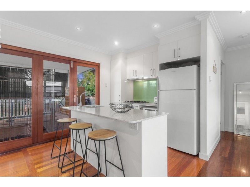 19 Basnett Street, Chermside West QLD 4032