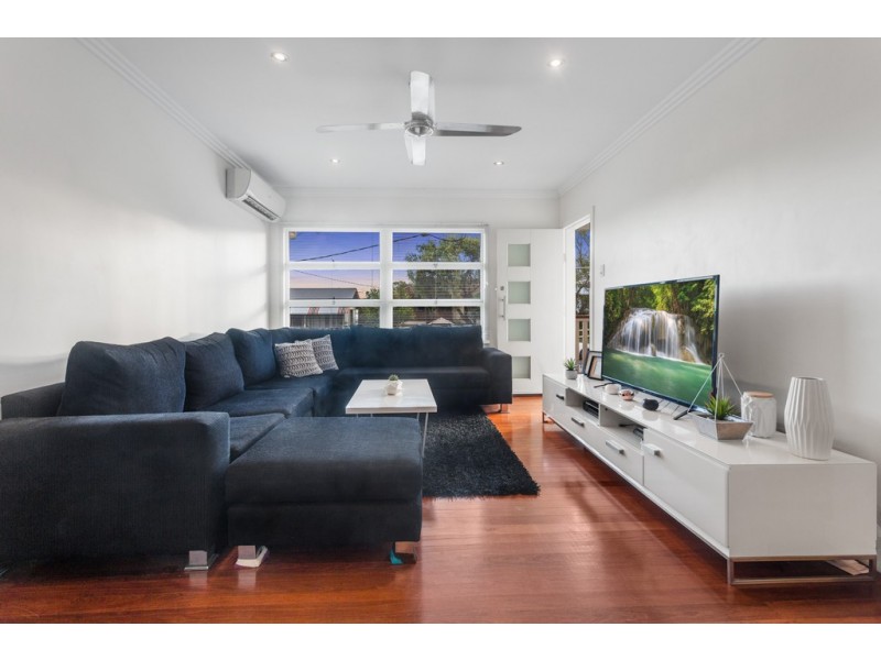 19 Basnett Street, Chermside West QLD 4032