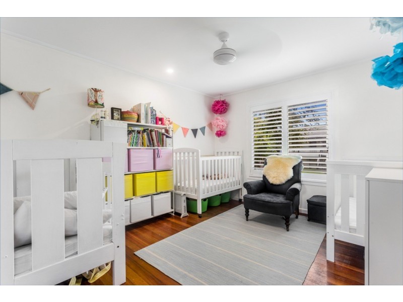 18 Gracemere Street, Newmarket QLD 4051