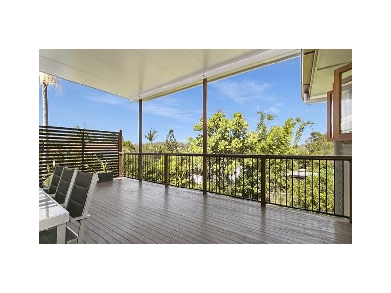 16 Strathfield Street, Tarragindi QLD 4121