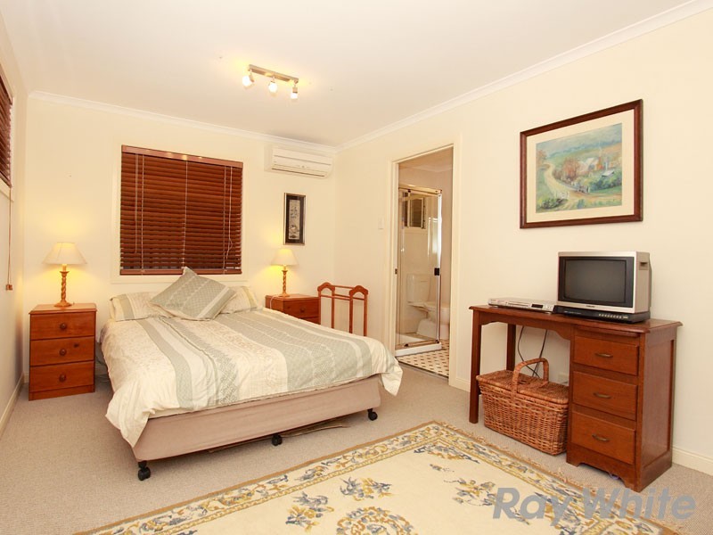 16 Archer Street, Gordon Park QLD 4031