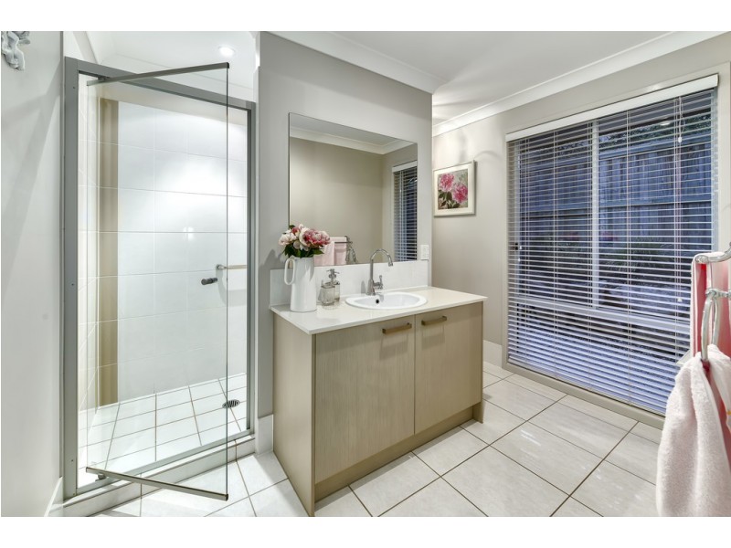 12 Ironbark Circuit, Everton Hills QLD 4053