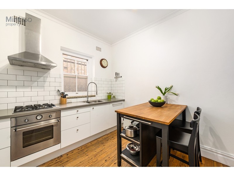 2/23A Allens Parade, Bondi Junction NSW 2022