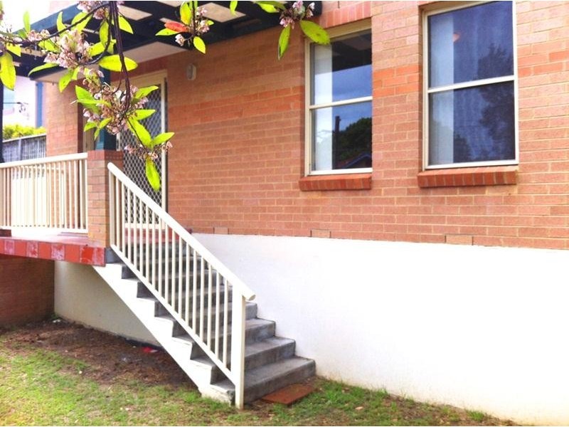 2/17 New Orleans Crescent, Maroubra NSW 2035