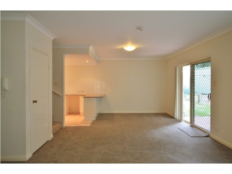 4/17 New Orleans Crescent, Maroubra NSW 2035