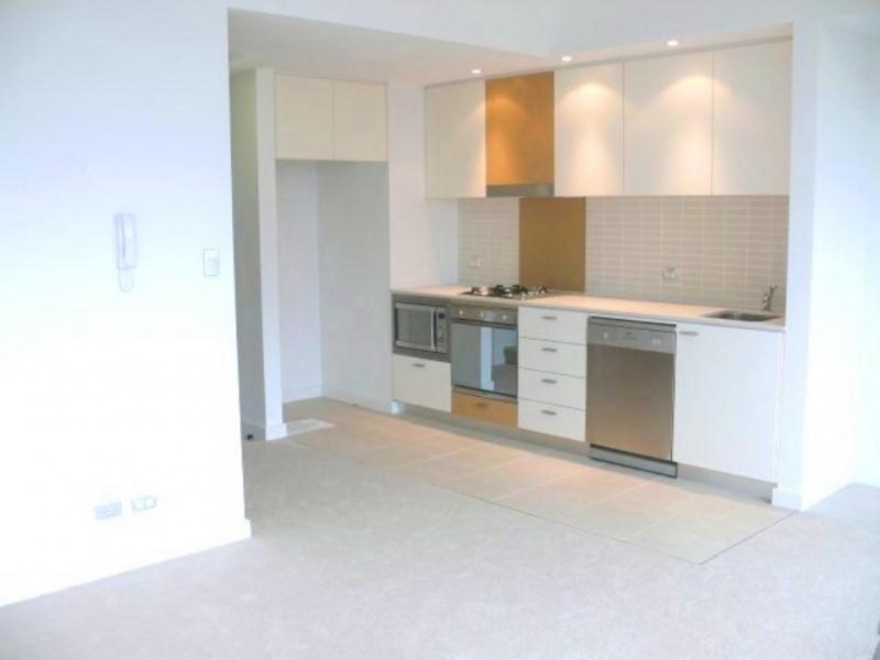 76 Anzac Parade, Kensington NSW 2033